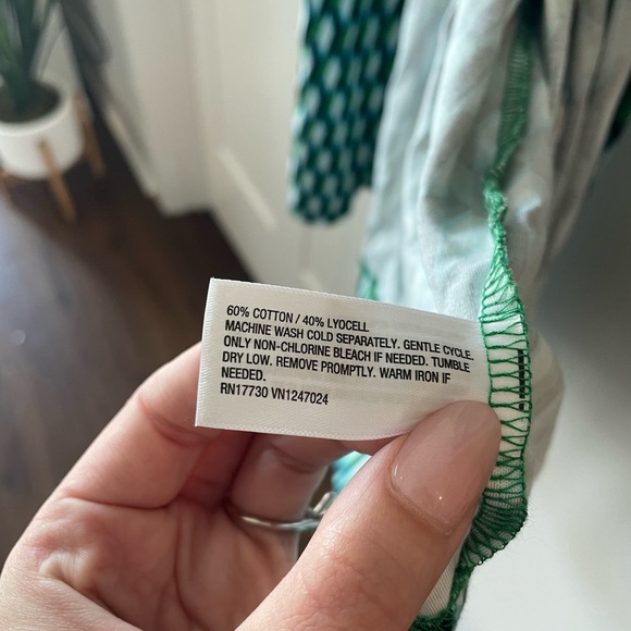 DVF x Target Collab Long Sleeve Midi Arrow Geo Green Wrap Dress - Size Large - Picture 6 of 6